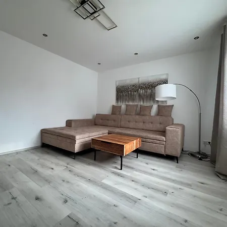 Idyllische Mit Küche&bad In Apartamento *