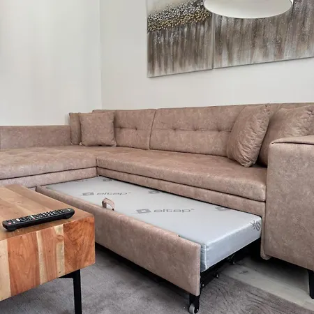 Idyllische Mit Kueche & Bad In Lejlighed